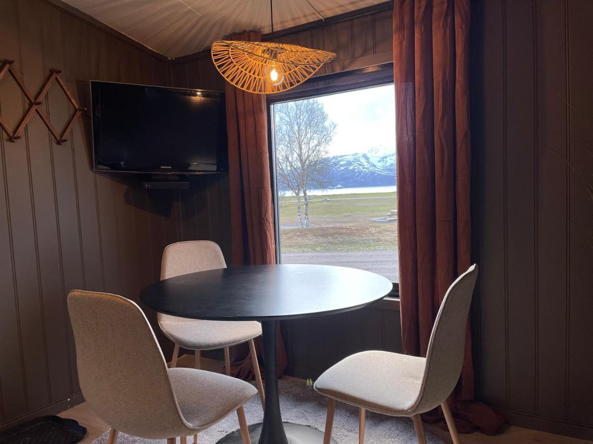 Skittenelv Lodge & Camping Tromsø Buitenkant foto